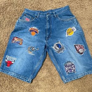 VINTAGE UNK 1996 NBA PATCHWORK DENIM SHORTS SZ 32
